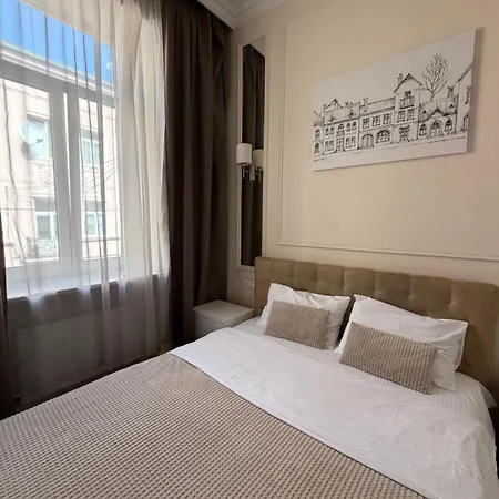 Apartment Historical Space